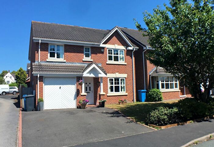 4 Bedroom Detached House To Rent In Birchcroft, Wolverhampton, WV9