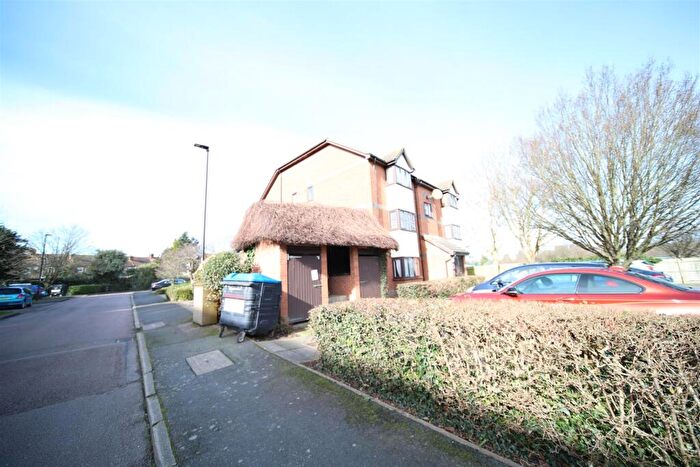 1 Bedroom Flat To Rent In Ainsley Close, London, N9