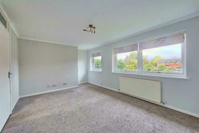 1 Bedroom Flat To Rent In Freeman Road, Morden, SM4