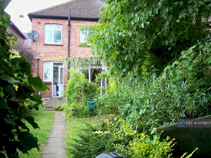 1 Bedroom Flat To Rent In Headstone Drive, Harrow, HA1