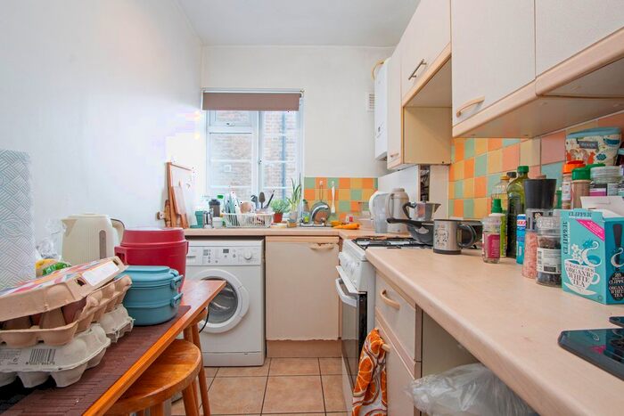 1 Bedroom Flat For Sale In The High, Streatham High Road, London, SW16