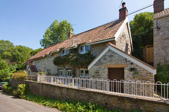1 Bedroom Cottage For Sale In Wick Lane, Upton Cheyney, Bristol, BS30