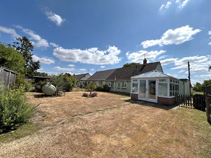 2 Bedroom Semi-Detached Bungalow For Sale In Saffron Gardens, Wethersfield, CM7