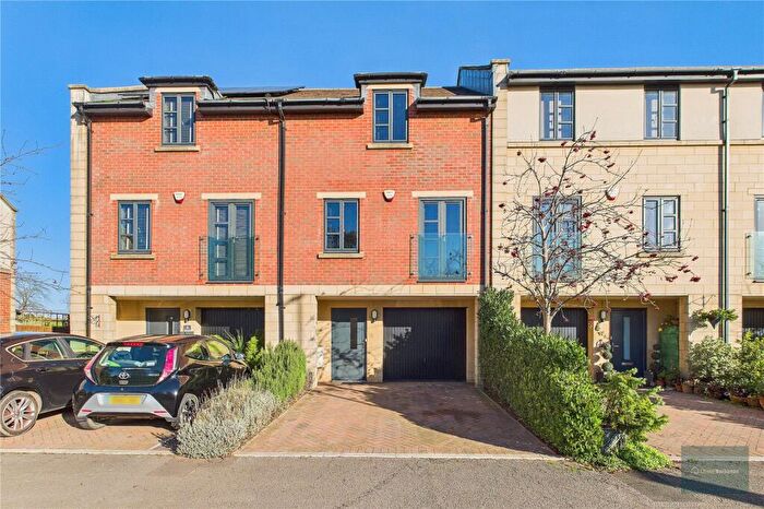 3 Bedroom Terraced House For Sale In Waterside Mews, Trowbridge, BA14