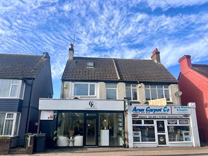 2 Bedroom Apartment To Rent In Horsham Road, Littlehampton, BN17