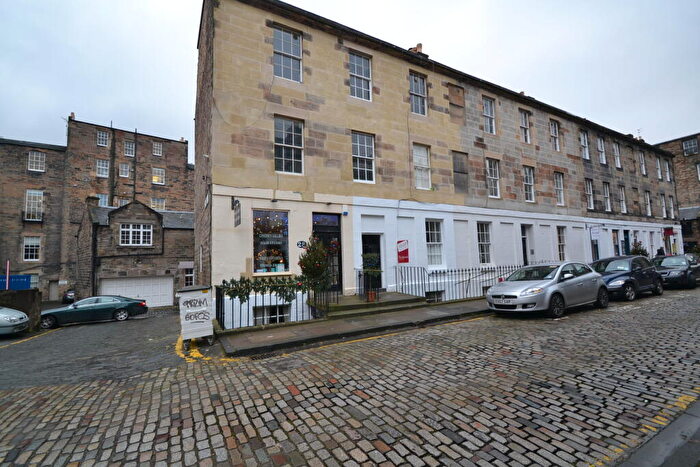 1 Bedroom Flat To Rent In William Street, Edinburgh, EH3