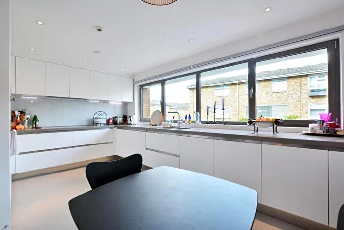 5 Bedroom House To Rent In Meadowbank, Primrose Hill, NW3