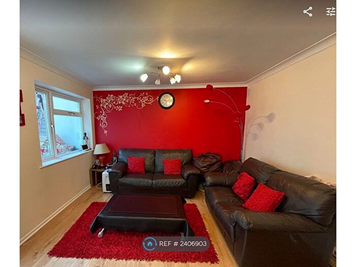 2 Bedroom Terraced House To Rent In Palmcourt Avenue, Birmingham, B28