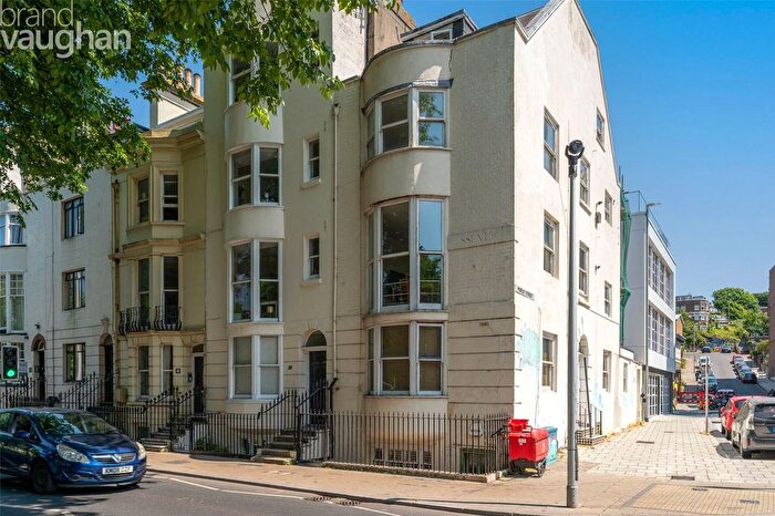 1 Bedroom Flat For Sale In Grand Parade, Brighton, East Sussex, BN2