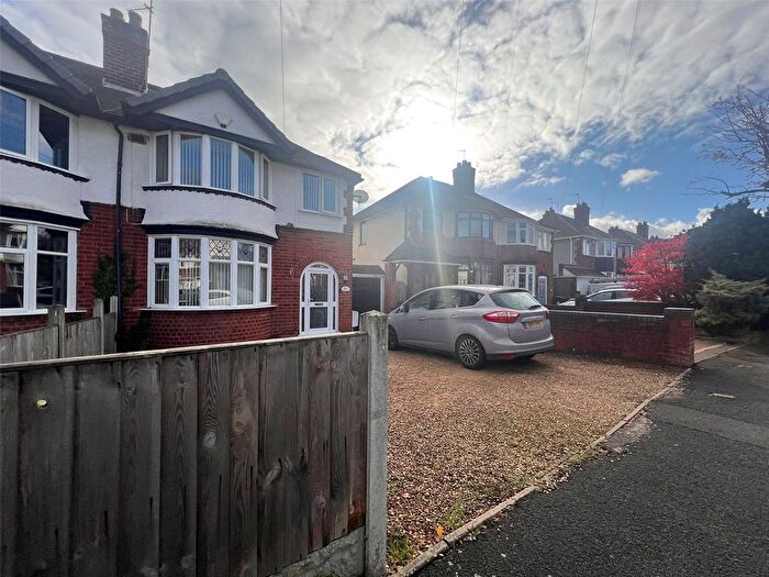 3 Bedroom Semi-Detached House To Rent In Fairview Road, Penn, Wolverhampton, WV4
