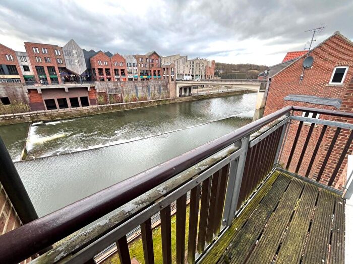 2 Bedroom Apartment To Rent In Clements Wharf, Back Silver Street, Durham, DH1