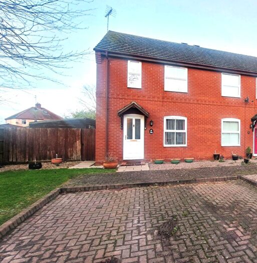 2 Bedroom Property To Rent In Maple Grove, Holbeach, Spalding, PE12