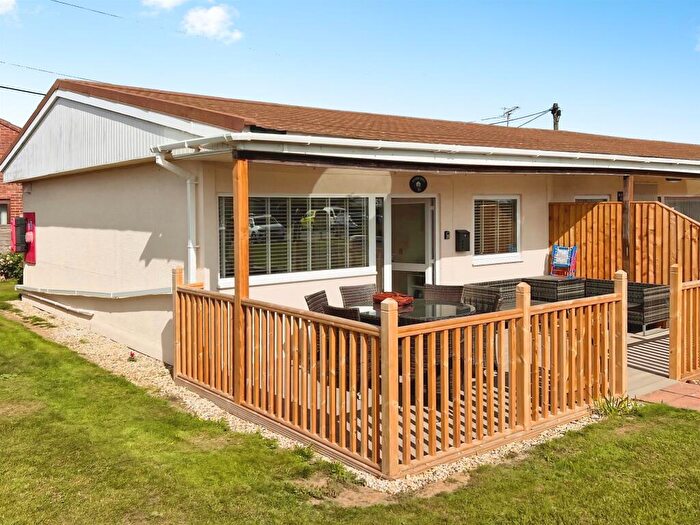 3 Bedroom Semi-Detached Bungalow For Sale In Mill Lane, Bacton, Norwich, NR12