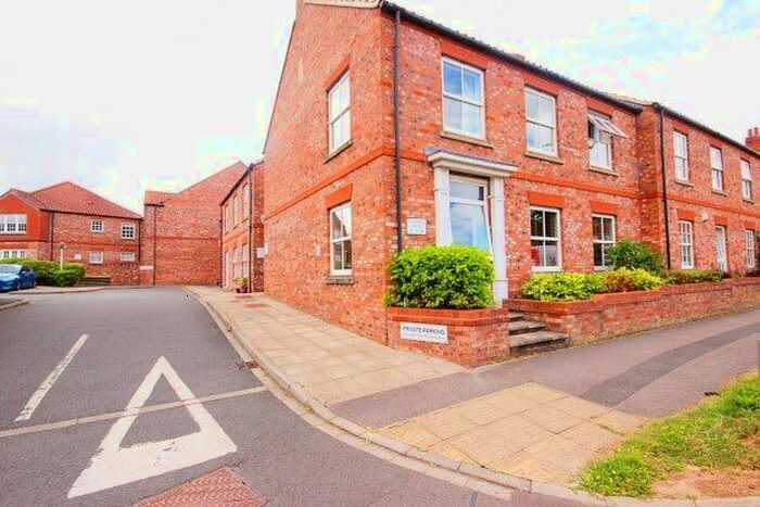 2 Bedroom Flat To Rent In St. Oswalds Court, York, YO10