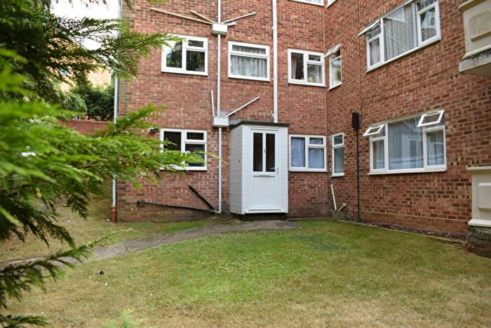 1 Bedroom Flat To Rent In Runnymede, West End, SO30