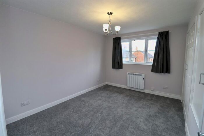 1 Bedroom Flat To Rent In Eastwold, North Newbald, York, YO43