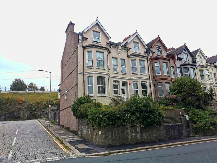 2 Bedroom Flat To Rent In Saltash Road, Keyham, Plymouth, PL2