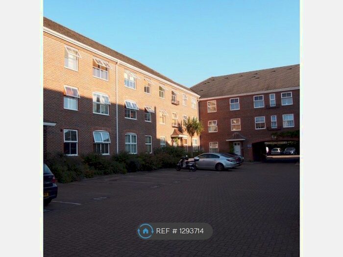 2 Bedroom Flat To Rent In Paxton Road, London SE23