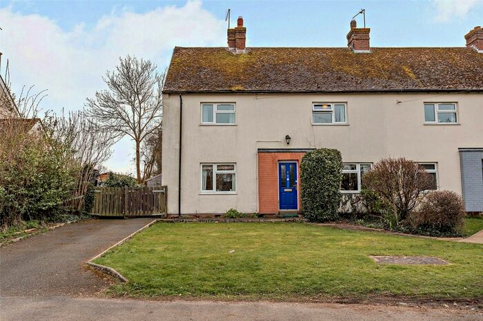 3 Bedroom Semi-Detached House For Sale In Sawpit Lane, Hamerton, PE28