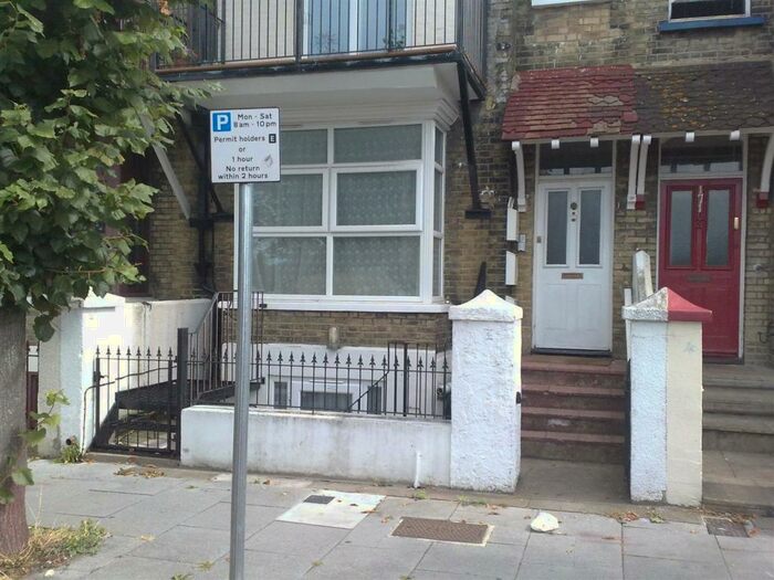 1 Bedroom Flat To Rent In Marlborough Road, Gillingham, ME7