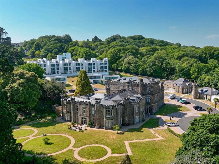 2 Bedroom Flat For Sale In Mill Lane, Blackpill, Swansea, SA3