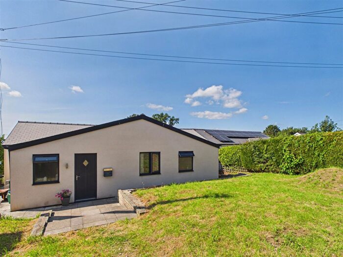 2 Bedroom Semi-Detached Bungalow For Sale In Townsend, Ruardean, GL17