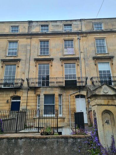 2 Bedroom Flat To Rent In Apsley Road – First Floor Ref, BS8