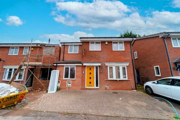 8 Bedroom House To Rent In Heeley Road, Birmingham, B29