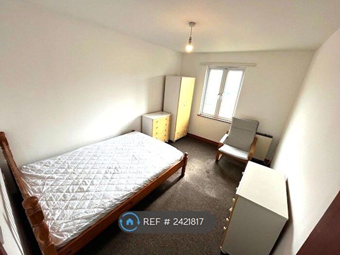 2 Bedroom Flat To Rent In City Road, Bristol, BS2