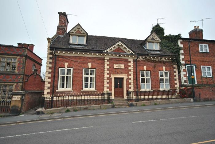 1 Bedroom Flat To Rent In Bargates, Whitchurch, Shropshire, SY13