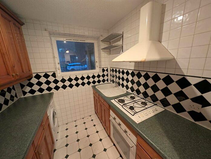 2 Bedroom Apartment To Rent In Cassandra Court, Asgard Drive, Salford, M5