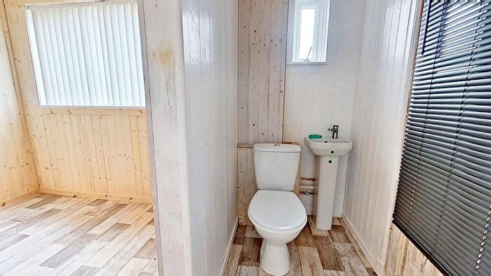 3 Bedroom Terraced House For Sale In Quentin Rise, Livingston, EH54