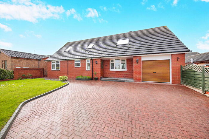 2 Bedroom Detached Bungalow For Sale In Delph Bank, Walton, Chesterfield, S40