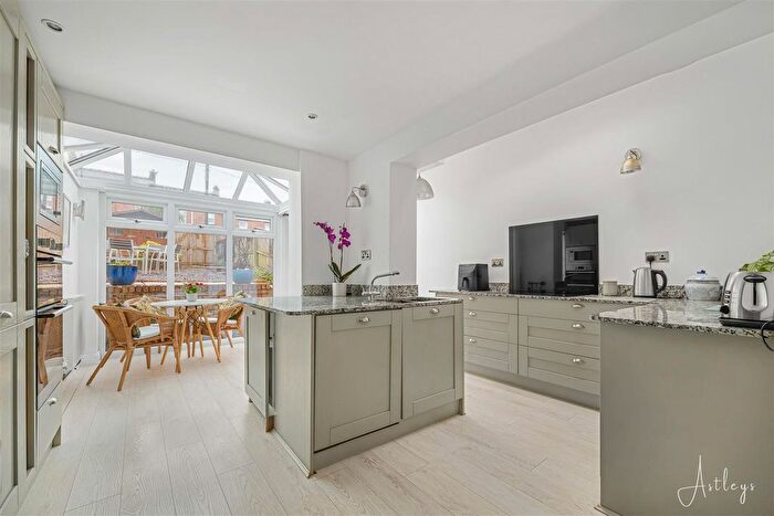 3 Bedroom Terraced House For Sale In Woodville Road, Mumbles, Swansea, SA3