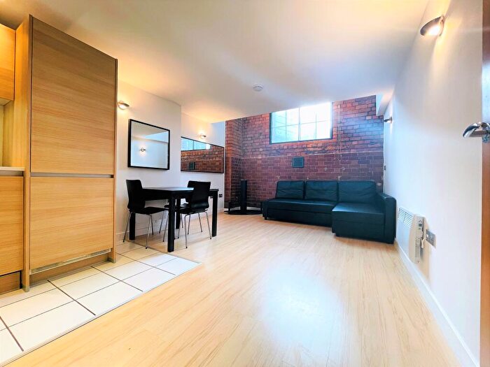 Flat To Rent In Sorting Office, Mirabel Street, Manchester, M3