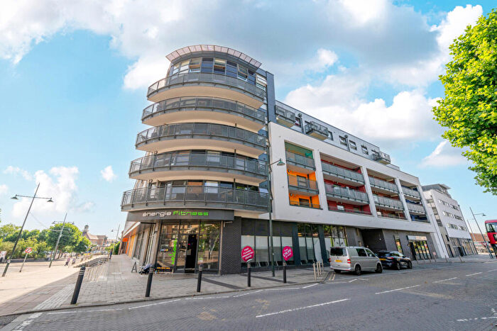 2 Bedroom Apartment For Sale In High Street, Erith, DA8