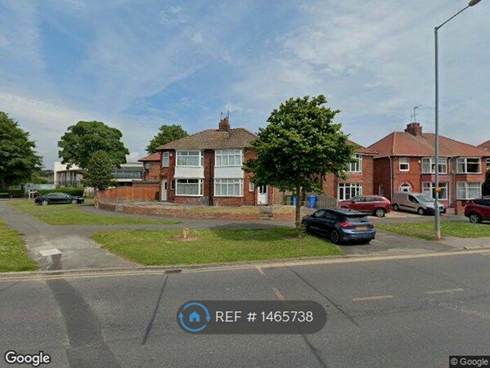 3 Bedroom Semi-Detached House To Rent In Queensgate, Bridlington, YO16