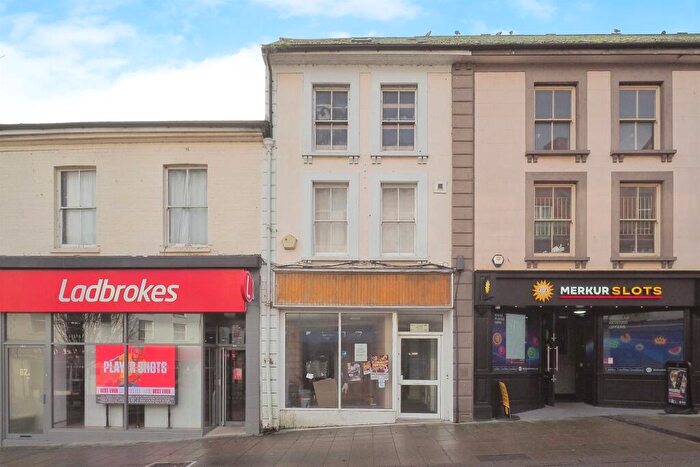 4 Bedroom Apartment For Sale In Middle Street, Yeovil, BA20