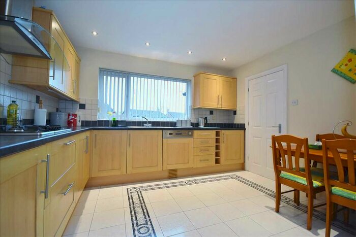 5 Bedroom Detached House For Sale In Chatsworth Court, Heath Charnock, Chorley PR6