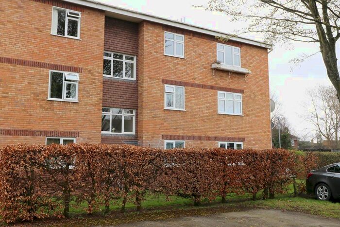 1 Bedroom Flat To Rent In Newbury Court, Hereford, HR4