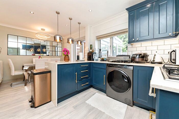 3 Bedroom Terraced House For Sale In Ferrier Road, Chells, Stevenage, SG2