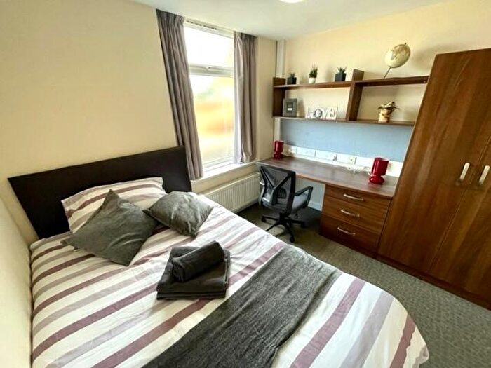 1 Bedroom House To Rent In Lyttleton House, Bridge Road, Birmingham, B8