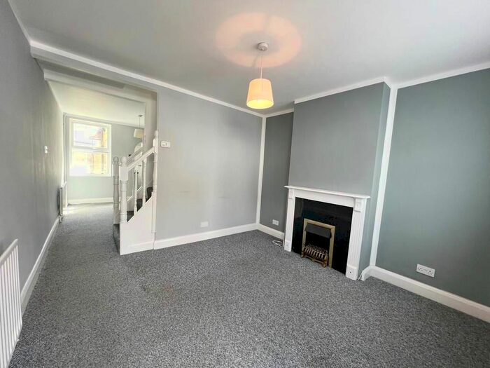 2 Bedroom Terraced House To Rent In Westfield Road, Croydon, CR0