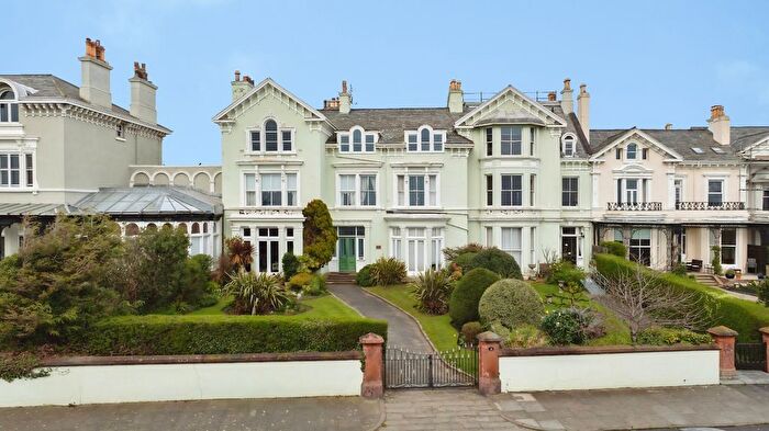 3 Bedroom Flat For Sale In Beach Lawn, Liverpool, L22