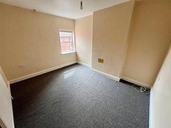 1 Bedroom Flat To Rent In Bowling Green Road, Kettering, Northamptonshire, NN15