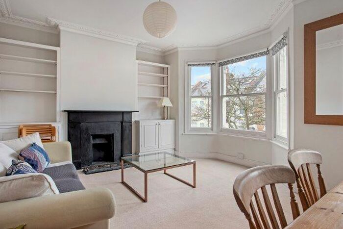 2 Bedroom Flat To Rent In Claxton Grove, London, W6