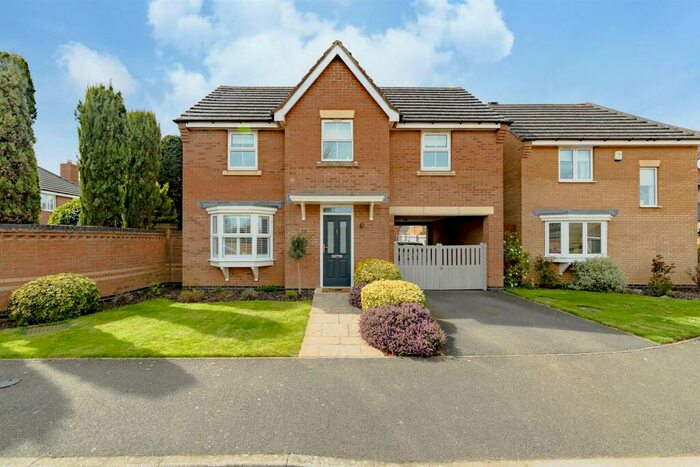 4 Bedroom Detached House For Sale In Sculthorpe Close, Oakham, Rutland, LE15