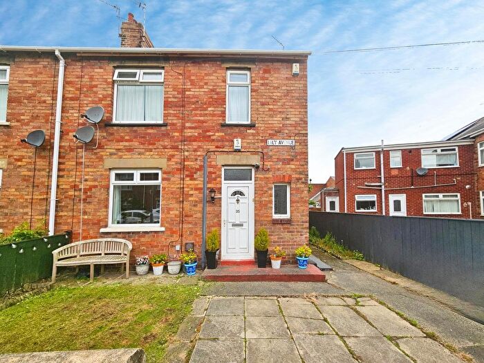 2 Bedroom Flat For Sale In Lily Avenue, Bedlington, NE22