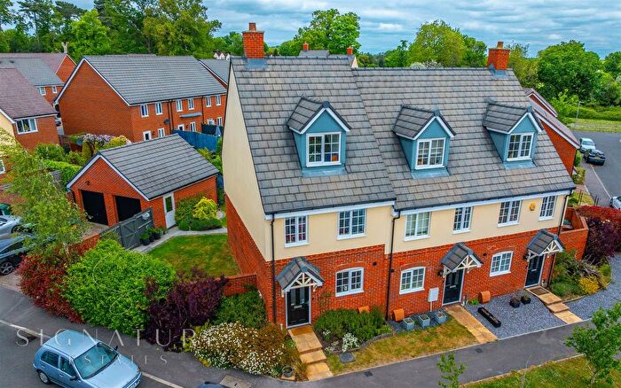 3 Bedroom Property For Sale In Tait Place, Watford, WD25