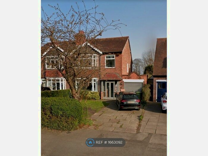 3 Bedroom Semi-Detached House To Rent In Lyndon Road, Solihull, B92